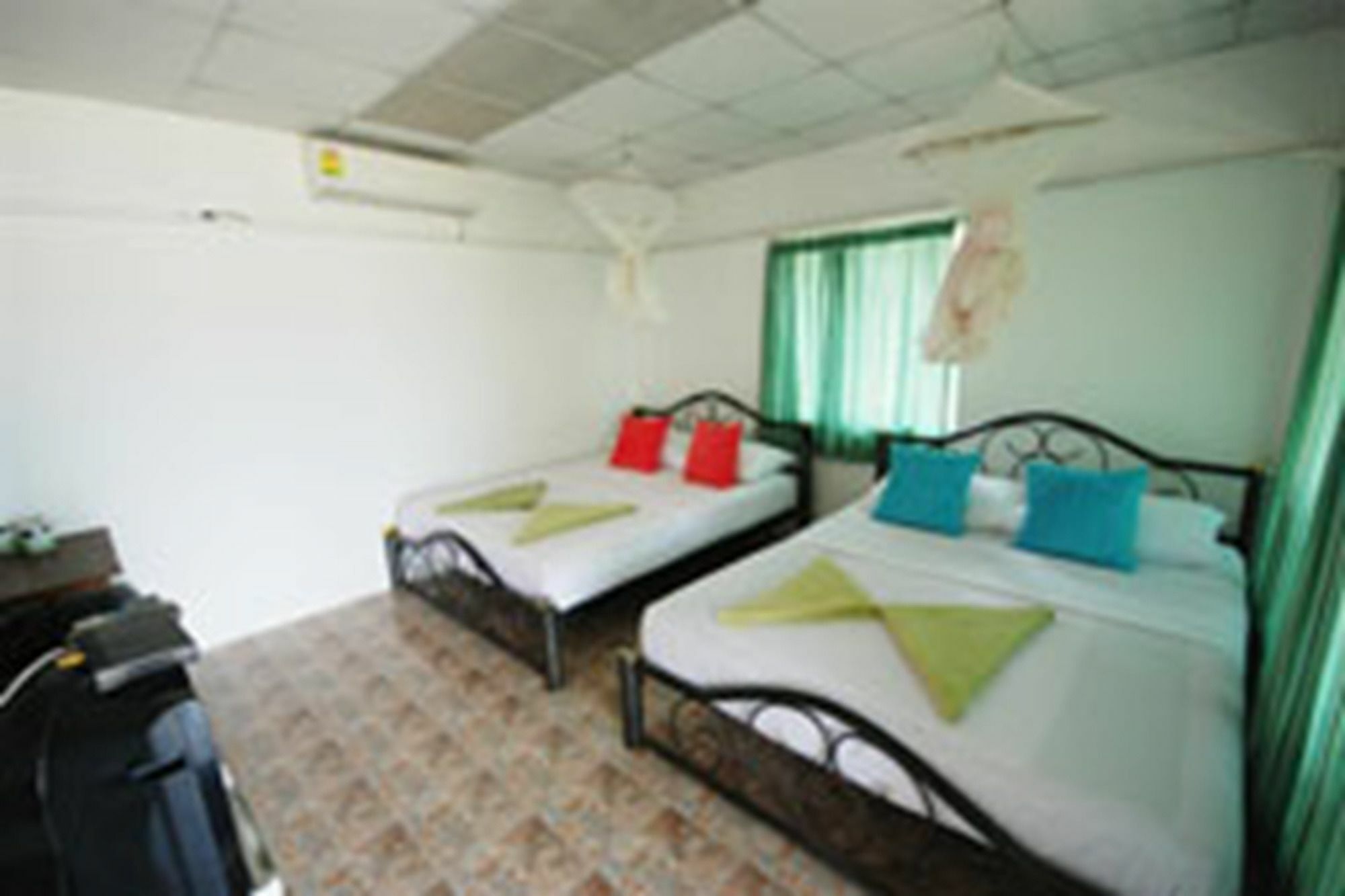 Tohko Beach Resort Phi Phi-øyene Eksteriør bilde